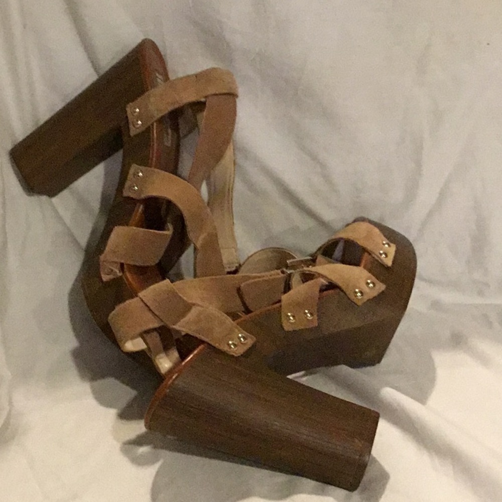 INC INTERNATIONAL CONCEPT strap heels - Picture 6 of 8